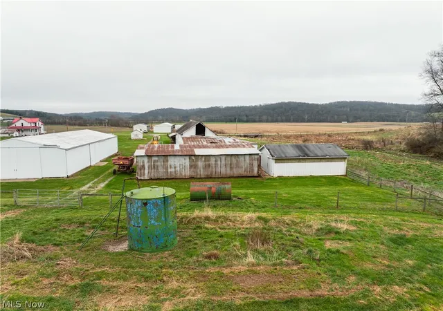 Homes for sale in Frazeysburg, OH | 19114 Licking Valley Rd, Frazeysburg, OH 43830 | MLS# 5203910