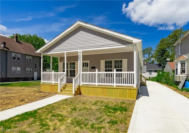 Homes for sale in Cleveland, OH | 14509 Westropp Ave, Cleveland, OH 44110 | MLS# 5203949