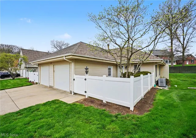 Homes for sale in Cuyahoga Falls, OH | 145 Michael Ln, Cuyahoga Falls, OH 44223 | MLS# 5201509