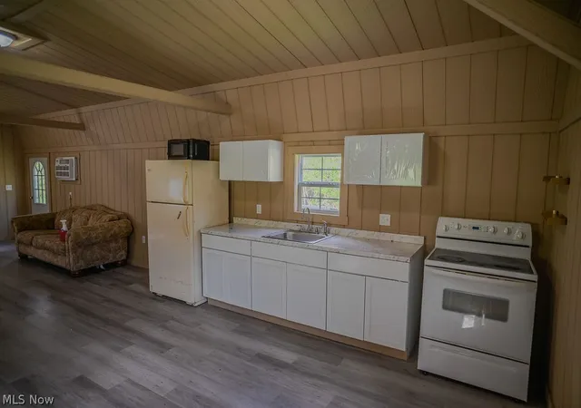 Photo 3 of Single family home for sale at 1547 Providence Rd, Elizabeth, WV 26143 | MLS# 5204046 | Listing updated on 2026-07-31