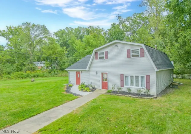 Photo 1 of Single family home for sale at 6429 Russia Rd, South Amherst, OH 44001 | MLS# 5203171 | Listing updated on 2026-08-17