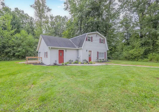Photo 2 of Single family home for sale at 6429 Russia Rd, South Amherst, OH 44001 | MLS# 5203171 | Listing updated on 2026-08-17