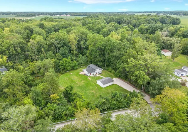 Photo 4 of Single family home for sale at 6429 Russia Rd, South Amherst, OH 44001 | MLS# 5203171 | Listing updated on 2026-08-17