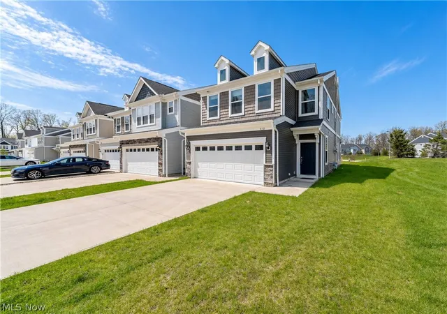 3rd image of 830 S Greenway Dr, Westlake, OH 44145 | MLS# 5199322