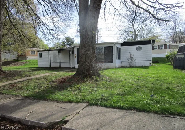 2nd image of 1626 #191 E 51st St, Ashtabula, OH 44004 | MLS# 5203933