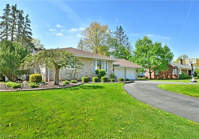 2nd image of 3210 Halsey Dr Ne, Warren, OH 44483 | MLS# 5204055