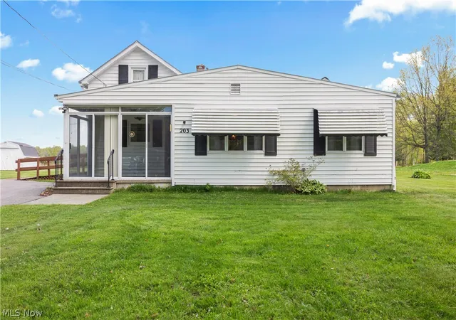 Homes for sale in South Amherst, OH | 203 Annis Rd, South Amherst, OH 44001 | MLS# 5204031