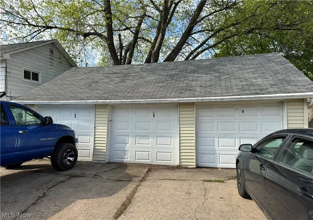 3rd image of 423 7Th St, Fairport Harbor, OH 44077 | MLS# 5203543