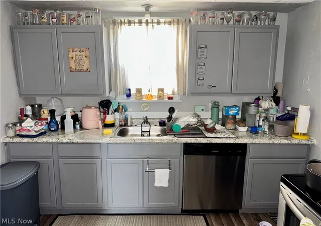 4th image of 423 7Th St, Fairport Harbor, OH 44077 | MLS# 5203543