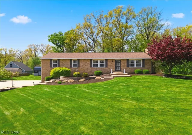 Homes for sale in North Canton, OH | 8285 Southwood Dr Nw, North Canton, OH 44720 | MLS# 5204274