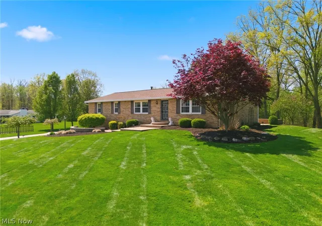 Photo 3 of Sale Pending at 8285 Southwood Dr Nw, North Canton, OH 44720 | MLS# 5204274 | Listing updated on 2026-06-25