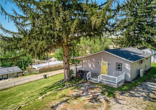 Photo 3 of Single family home for sale at 6443 Camp Blvd, Hanoverton, OH 44423 | MLS# 5204012 | Listing updated on 2026-08-20