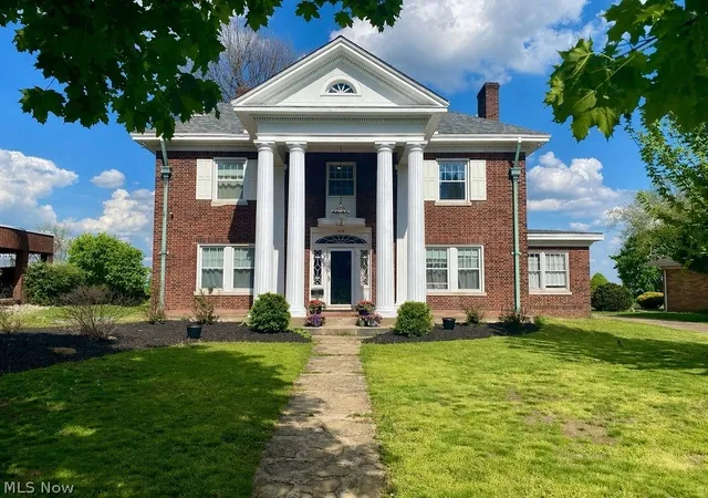 Homes for sale in Steubenville, OH | 208 Braybarton Blvd, Steubenville, OH 43952 | MLS# 5204359