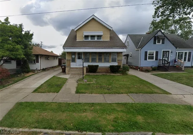 Photo 1 of Sale Pending at 6618 Thornton Dr, Cleveland, OH 44129 | MLS# 5204391 | Listing updated on 2026-08-01