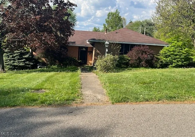 Homes for sale in Coshocton, OH | 1616 Woodland Dr, Coshocton, OH 43812 | MLS# 5204400