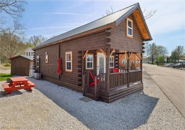 2nd image of 5919 Lake Rd W #3, Saybrook, OH 44004 | MLS# 5203608