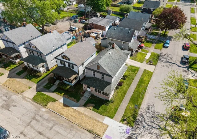 4th image of 299 Nw 5Th St Nw, Barberton, OH 44203 | MLS# 5201919