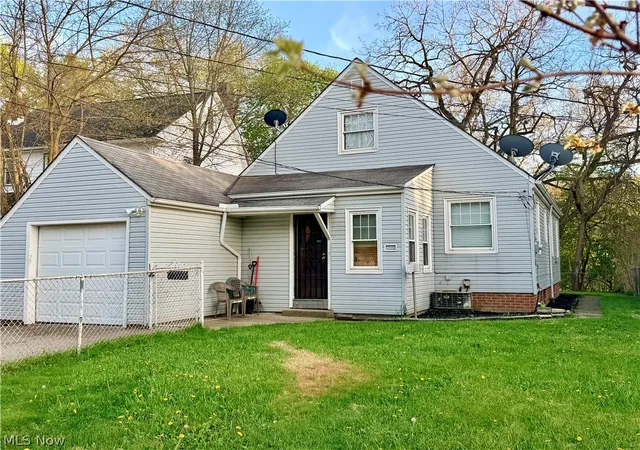 Photo 2 of Single family home for sale at 10506 Park Hts Rd, Cleveland, OH 44104 | MLS# 5203542 | Listing updated on 2026-08-04