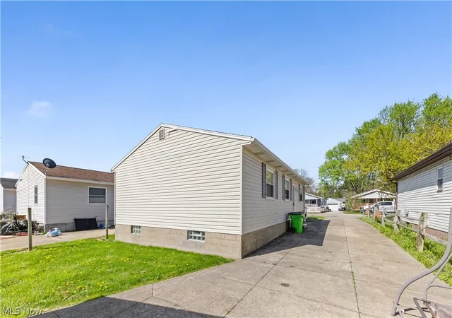 5th image of 331 Elmwood Ave, Barberton, OH 44203 | MLS# 5204440