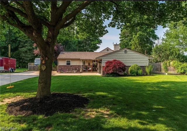 Homes for sale in Mentor, OH | 8803 Evergreen Dr, Mentor, OH 44060 | MLS# 5204365