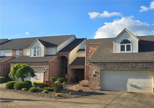 Homes for sale in Parkersburg, WV | 1515 Blennerhassett Hts, Parkersburg, WV 26101 | MLS# 5204581
