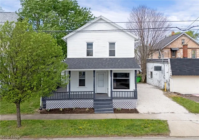 Homes for sale in Orrville, OH | 307 S Main St, Orrville, OH 44667 | MLS# 5204584