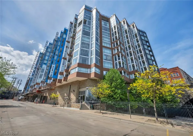 2nd image of 2222 Detroit Ave #413, Cleveland, OH 44113 | MLS# 5203631