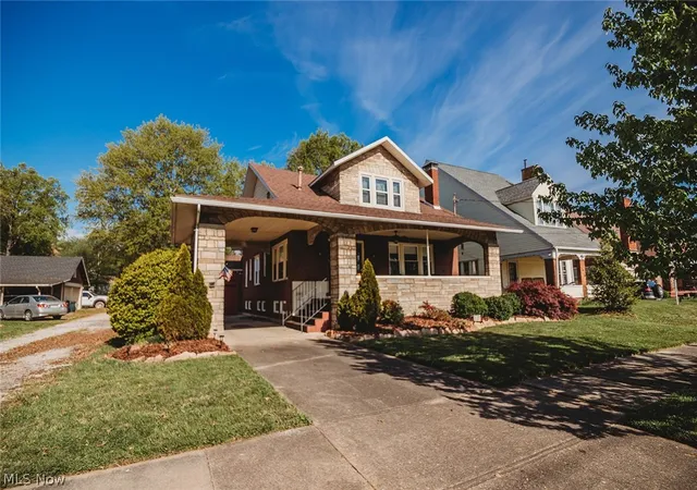 Homes for sale in Parkersburg, WV | 2107 Park Ave, Parkersburg, WV 26101 | MLS# 5199523