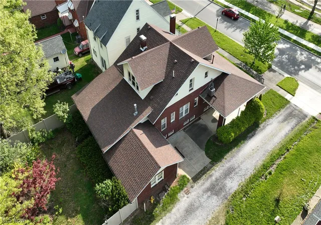 Homes for sale in Parkersburg, WV | 2107 Park Ave, Parkersburg, WV 26101 | MLS# 5199523