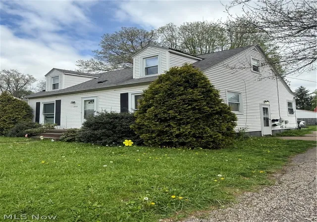 Photo 3 of Single family home for sale at 1055 Frederick Blvd, Akron, OH 44320 | MLS# 5204644 | Listing updated on 2026-07-19