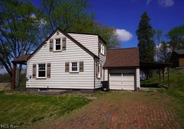 2nd image of 7750 Waynesburg Dr Se, Waynesburg, OH 44688 | MLS# 5204641