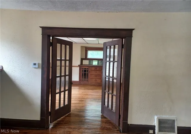 3rd image of 50 N Hazelwood Ave, Youngstown, OH 44509 | MLS# 5204968