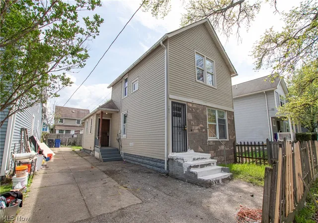 Homes for sale in Cleveland, OH | 7017 Colgate Ave Front, 7015 Colgate Rear Ave, Cleveland, OH 44102 | MLS# 5205049