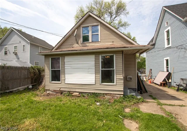 Homes for sale in Cleveland, OH | 7017 Colgate Ave Front, 7015 Colgate Rear Ave, Cleveland, OH 44102 | MLS# 5205049