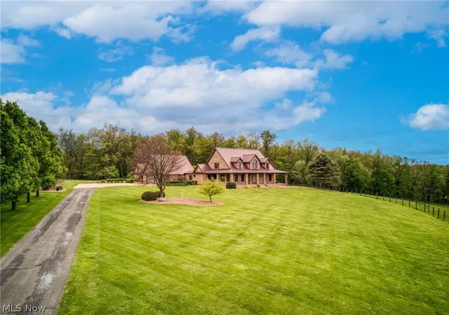 Homes for sale in Rogers, OH | 46675 Clarkson Rd, Rogers, OH 44455 | MLS# 5205222