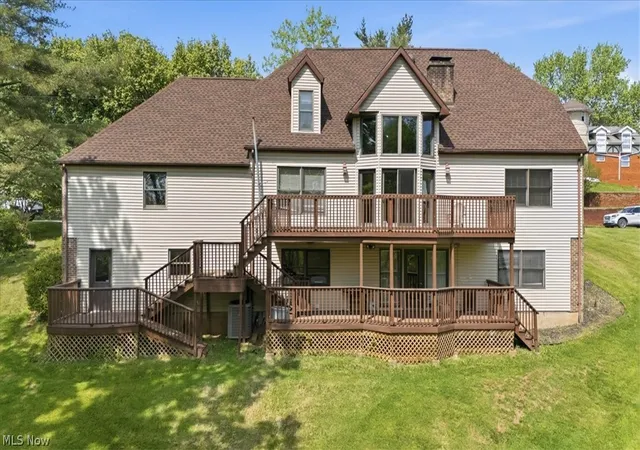 Photo 3 of Single family home for sale at 75 Oakridge Dr, Parkersburg, WV 26104 | MLS# 5205300 | Listing updated on 2026-08-29