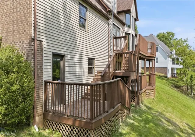 Photo 3 of Single family home for sale at 75 Oakridge Dr, Parkersburg, WV 26104 | MLS# 5205300 | Listing updated on 2026-08-29