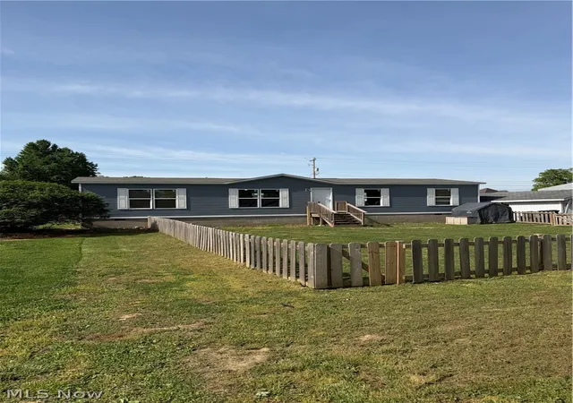 Photo 2 of Sale Pending at OH | 1048 Jackson St,OH 45673 | MLS# 5205373 | Listing updated on 2026-08-26