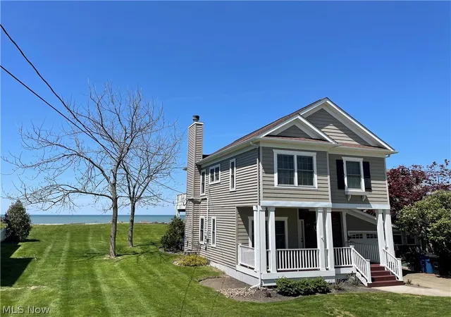 Homes for sale in Eastlake, OH | 35685 Galalina Blvd, Eastlake, OH 44095 | MLS# 5202007