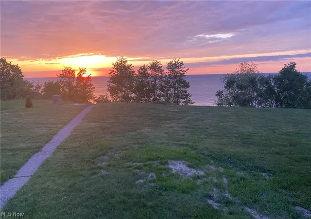 2nd image of 1104 Lake Rd, Conneaut, OH 44030 | MLS# 5205011