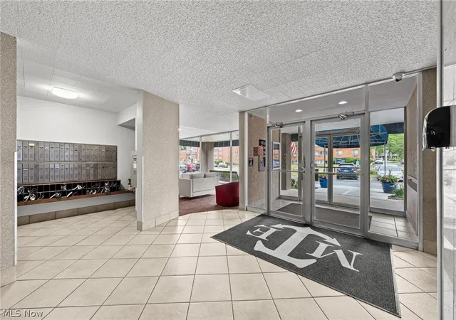 image of 12520 Edgewater Dr #1009, Lakewood, OH 44107 | MLS# 5205142