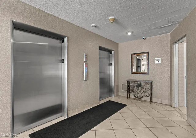 image of 12520 Edgewater Dr #1009, Lakewood, OH 44107 | MLS# 5205142