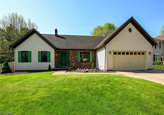 Homes for sale in Brecksville, OH | 11040 Brookview Dr, Brecksville, OH 44141 | MLS# 5203337
