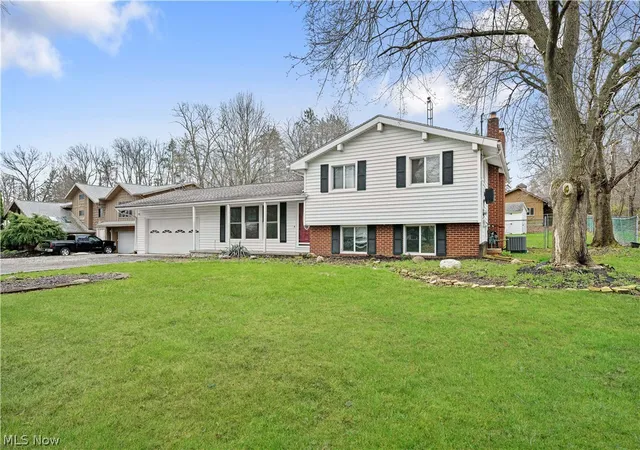 Homes for sale in North Canton, OH | 2862 Byron Dr, North Canton, OH 44720 | MLS# 5202726