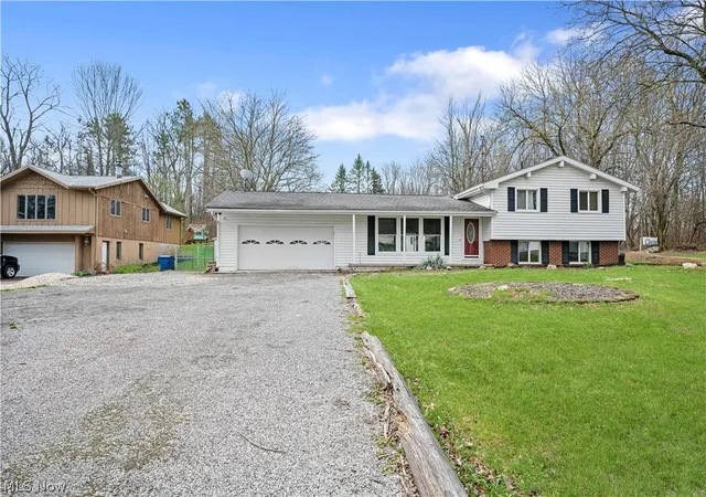 Homes for sale in North Canton, OH | 2862 Byron Dr, North Canton, OH 44720 | MLS# 5202726