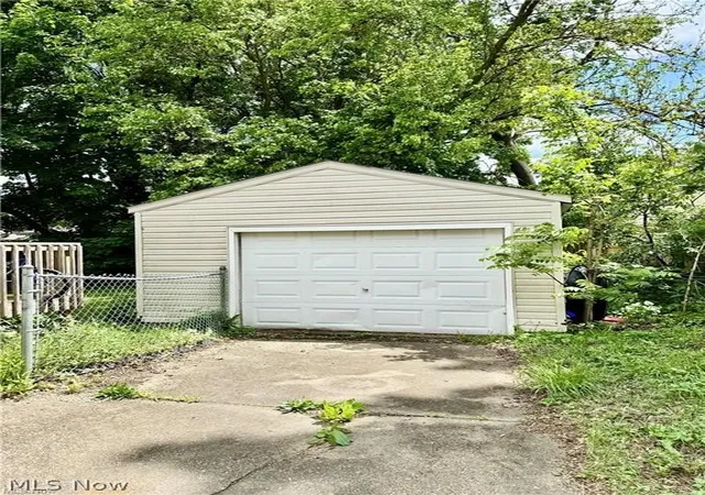 12th image of 927 Avon St, Akron, OH 44310 | MLS# 5205601