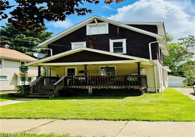 1st image of 927 Avon St, Akron, OH 44310 | MLS# 5205601