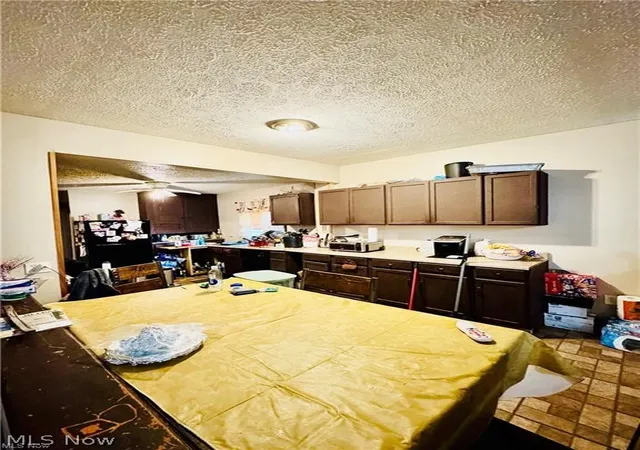 3rd image of 927 Avon St, Akron, OH 44310 | MLS# 5205601