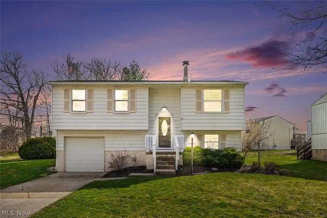 Photo 1 of Sale Pending at 3671 Windjammer Cvs, Aurora, OH 44202 | MLS# 5199237 | Listing updated on 2026-10-29