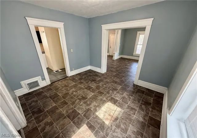 Listing Photo 4 - Condo for sale in building located at 222 Rhodes Ave, Akron, OH 44302